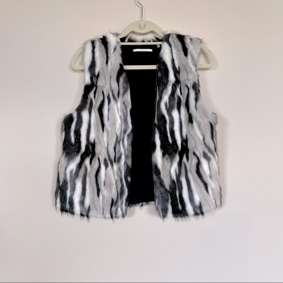Tahari Faux Fur Vest | Poshmark